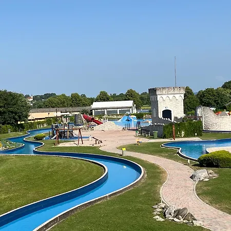 Apartma Buqez-house 79 With Termal Riviera Catez Tickets דירה קטז אוב סבי